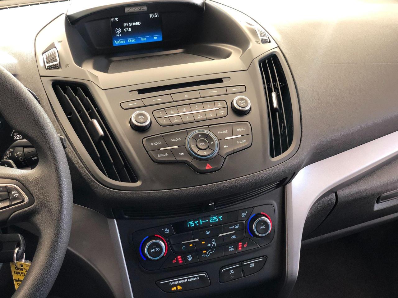 2017 Ford Escape SE 4WD+Camera+Heated Seats+Bluetooth+CLEAN CARFAX Photo74