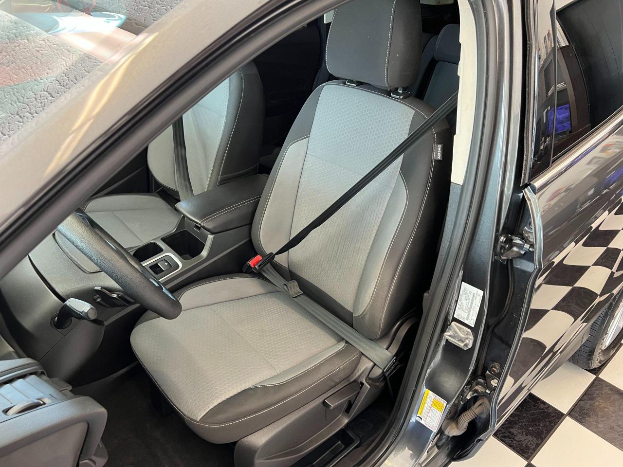 2017 Ford Escape SE 4WD+Camera+Heated Seats+Bluetooth+CLEAN CARFAX Photo82