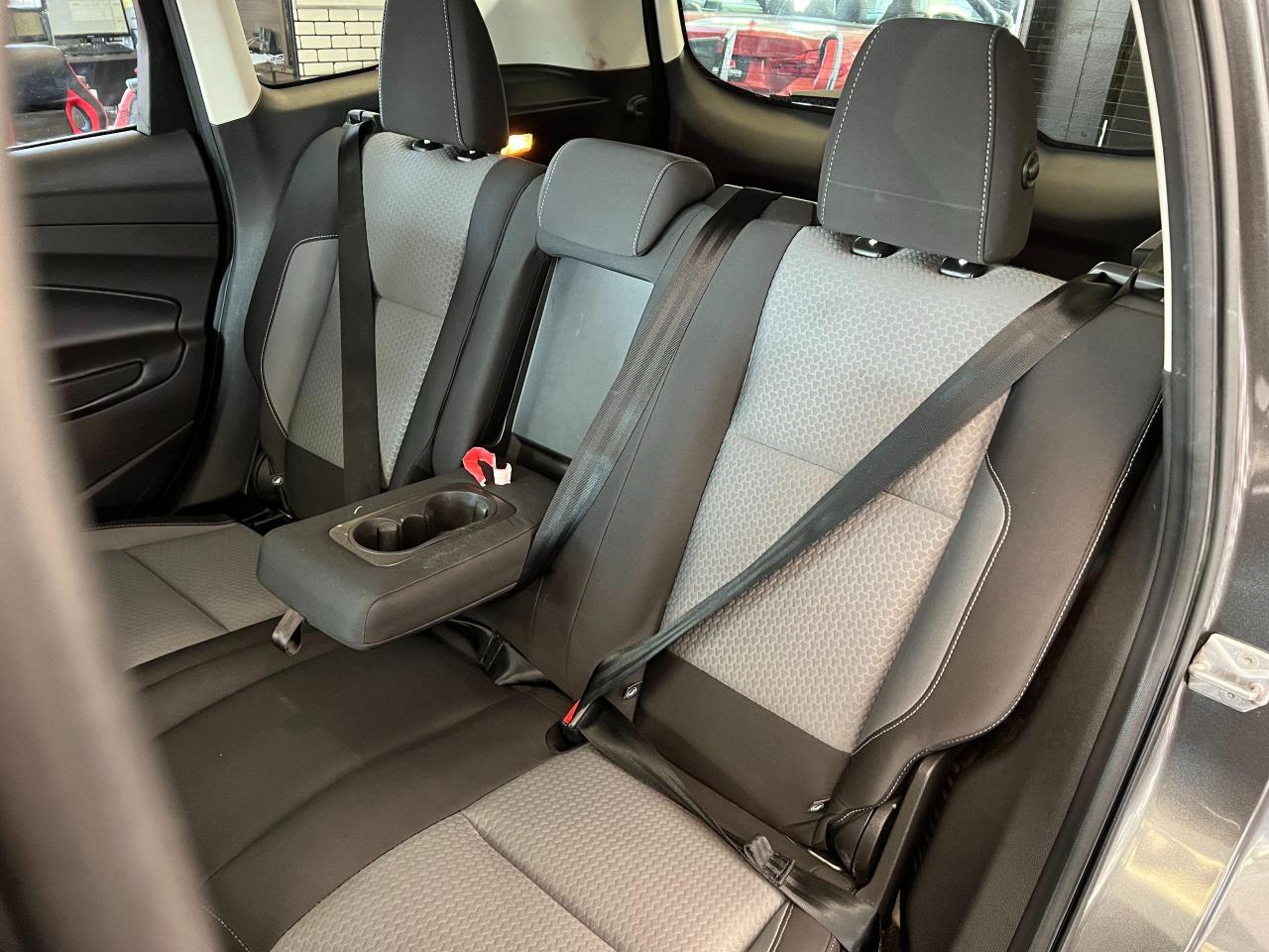 2017 Ford Escape SE 4WD+Camera+Heated Seats+Bluetooth+CLEAN CARFAX Photo87