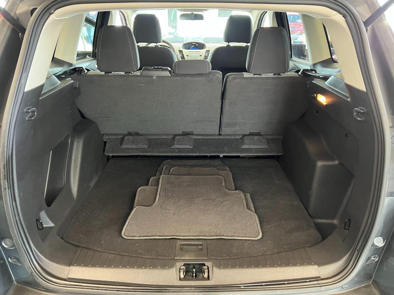 2017 Ford Escape SE 4WD+Camera+Heated Seats+Bluetooth+CLEAN CARFAX Photo88