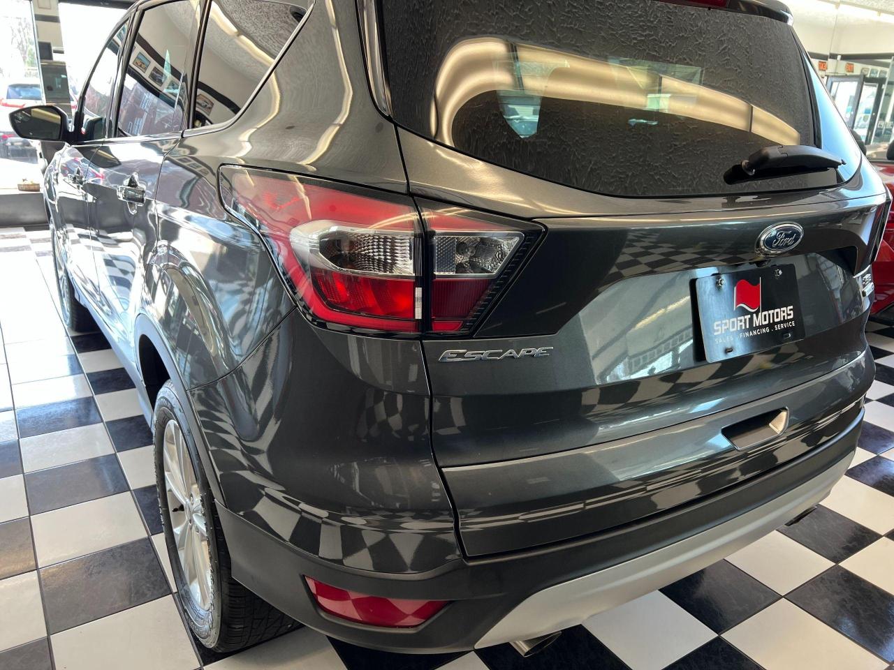 2017 Ford Escape SE 4WD+Camera+Heated Seats+Bluetooth+CLEAN CARFAX Photo101
