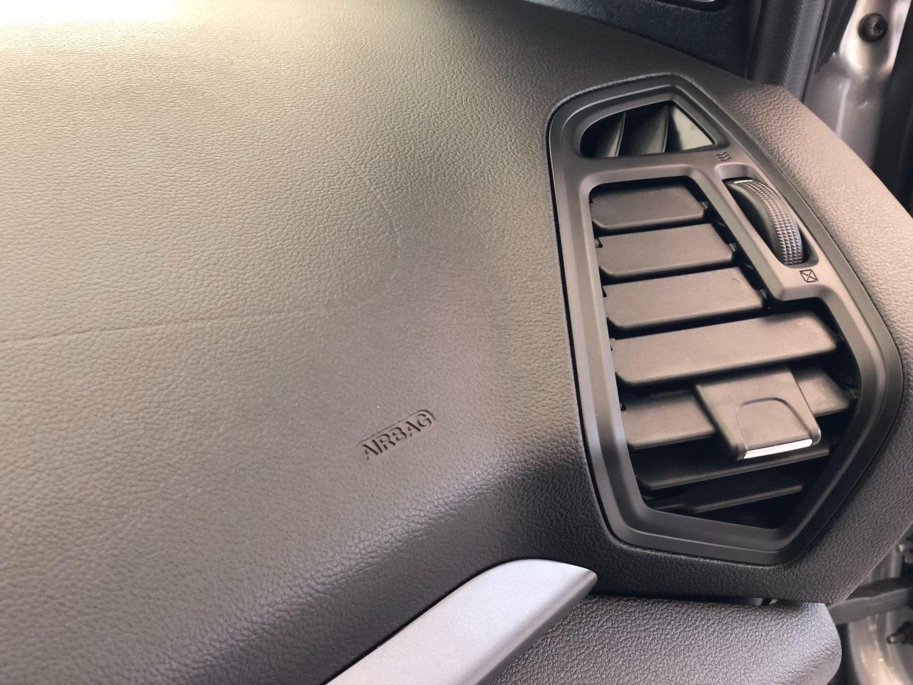 2017 Ford Escape SE 4WD+Camera+Heated Seats+Bluetooth+CLEAN CARFAX - Photo #43