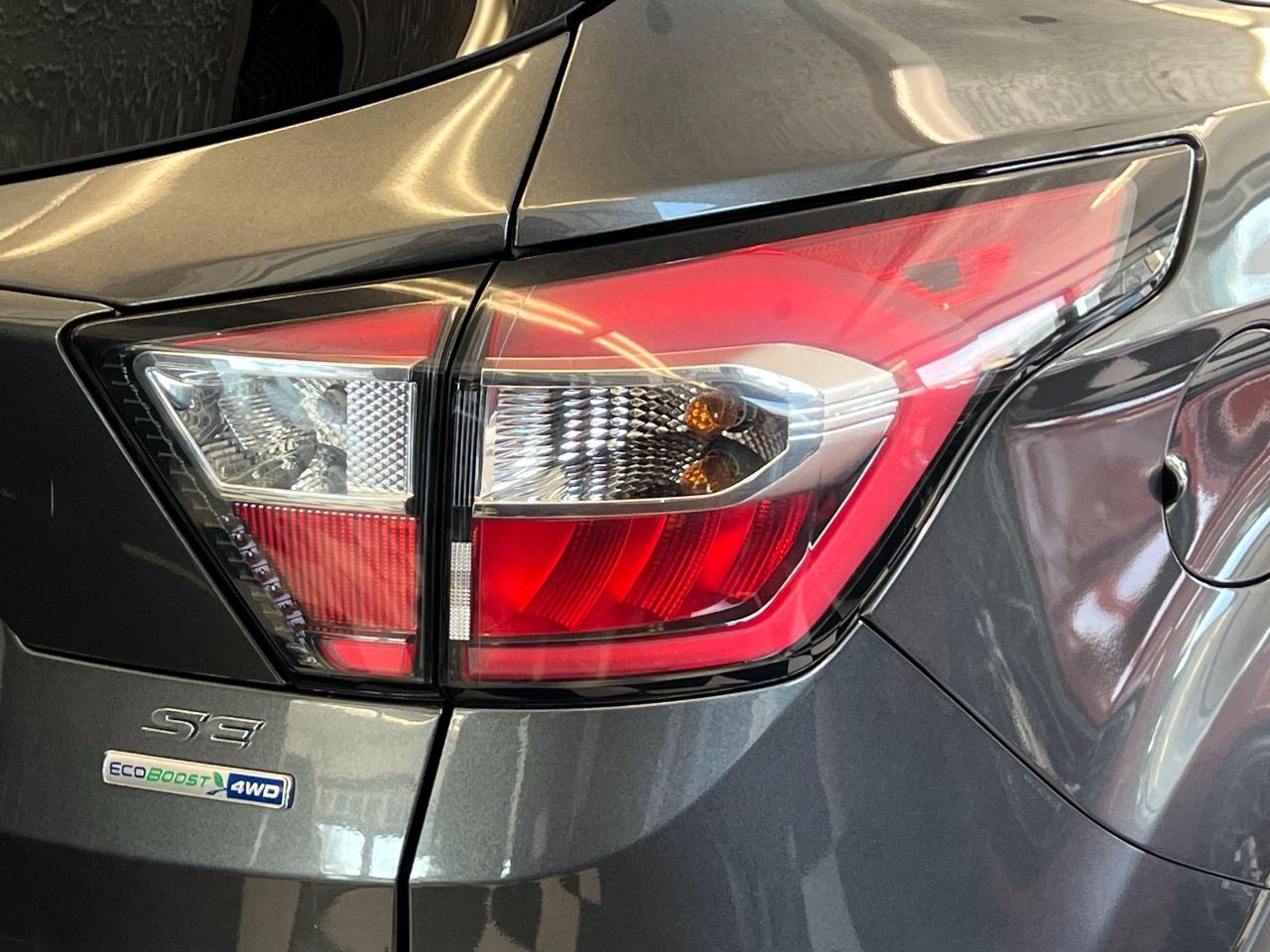 2017 Ford Escape SE 4WD+Camera+Heated Seats+Bluetooth+CLEAN CARFAX Photo126