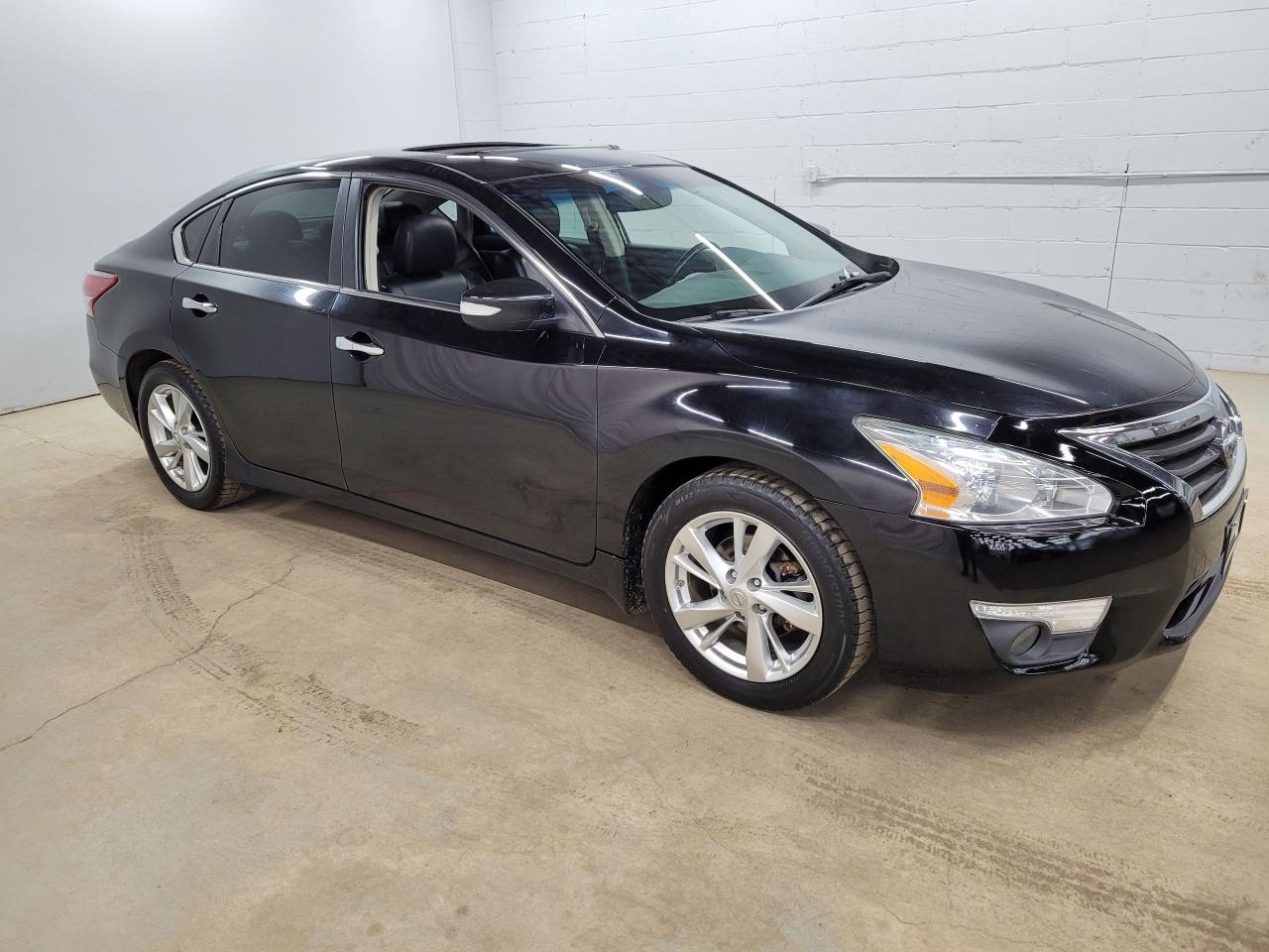 Used 2013 Nissan Altima 2.5 SL for sale in Guelph, ON
