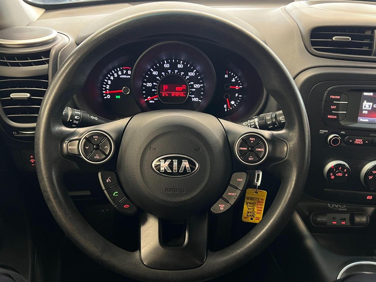 2014 Kia Soul Camera+Bluetooth+A/C+New Tires+CLEAN CARFAX Photo68
