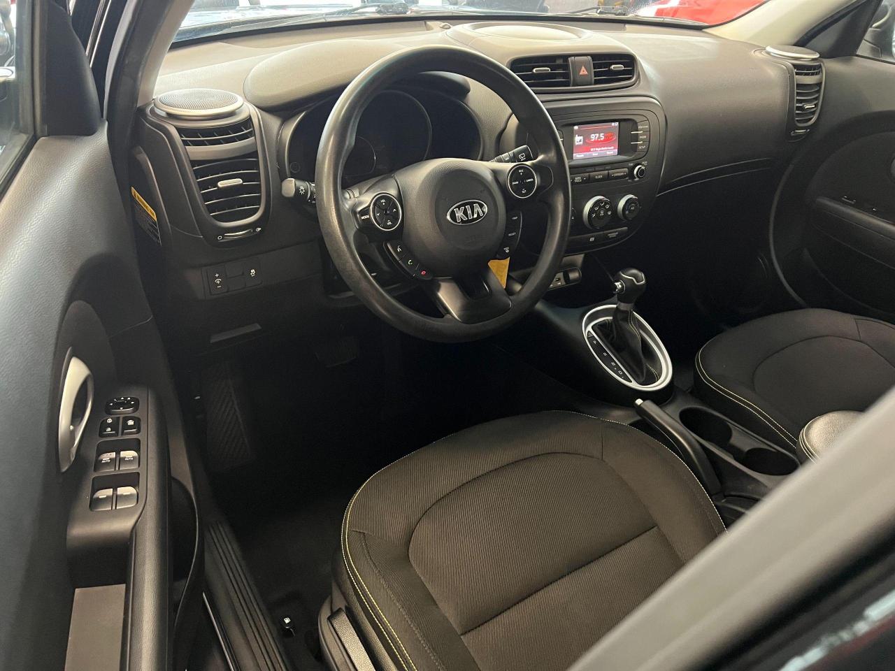 2014 Kia Soul Camera+Bluetooth+A/C+New Tires+CLEAN CARFAX Photo77