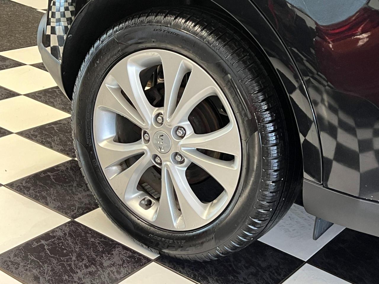 2014 Kia Soul Camera+Bluetooth+A/C+New Tires+CLEAN CARFAX Photo111