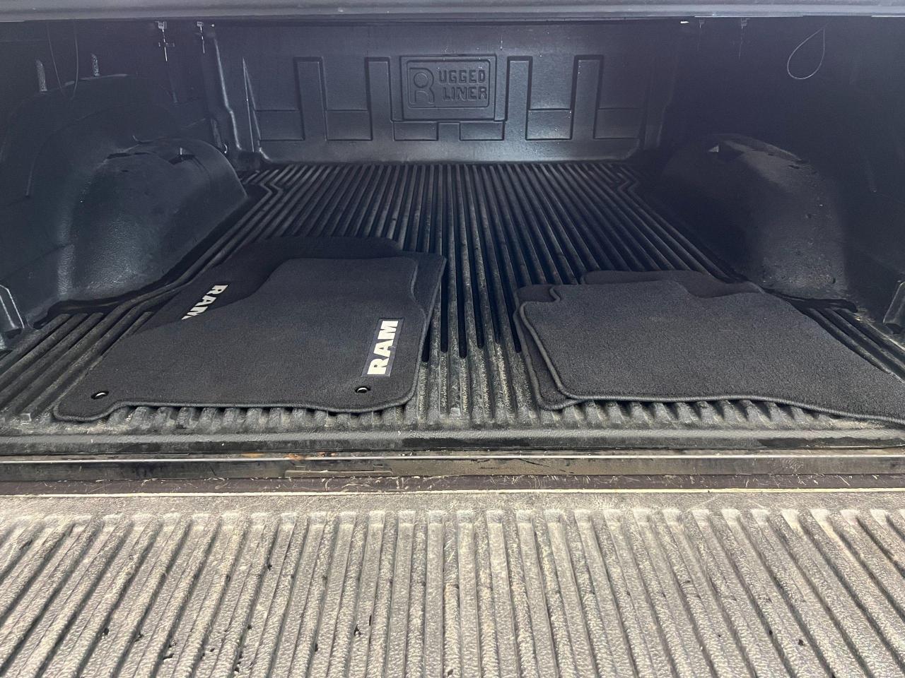 2016 RAM 1500 SLT 4x4 V6+Heated Seats+Remote Start+CLEAN CARFAX Photo92