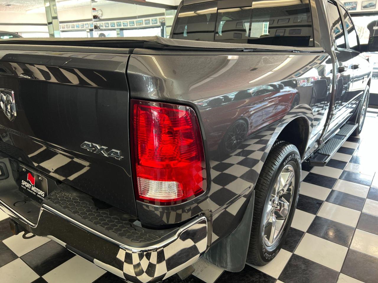 2016 RAM 1500 SLT 4x4 V6+Heated Seats+Remote Start+CLEAN CARFAX Photo107