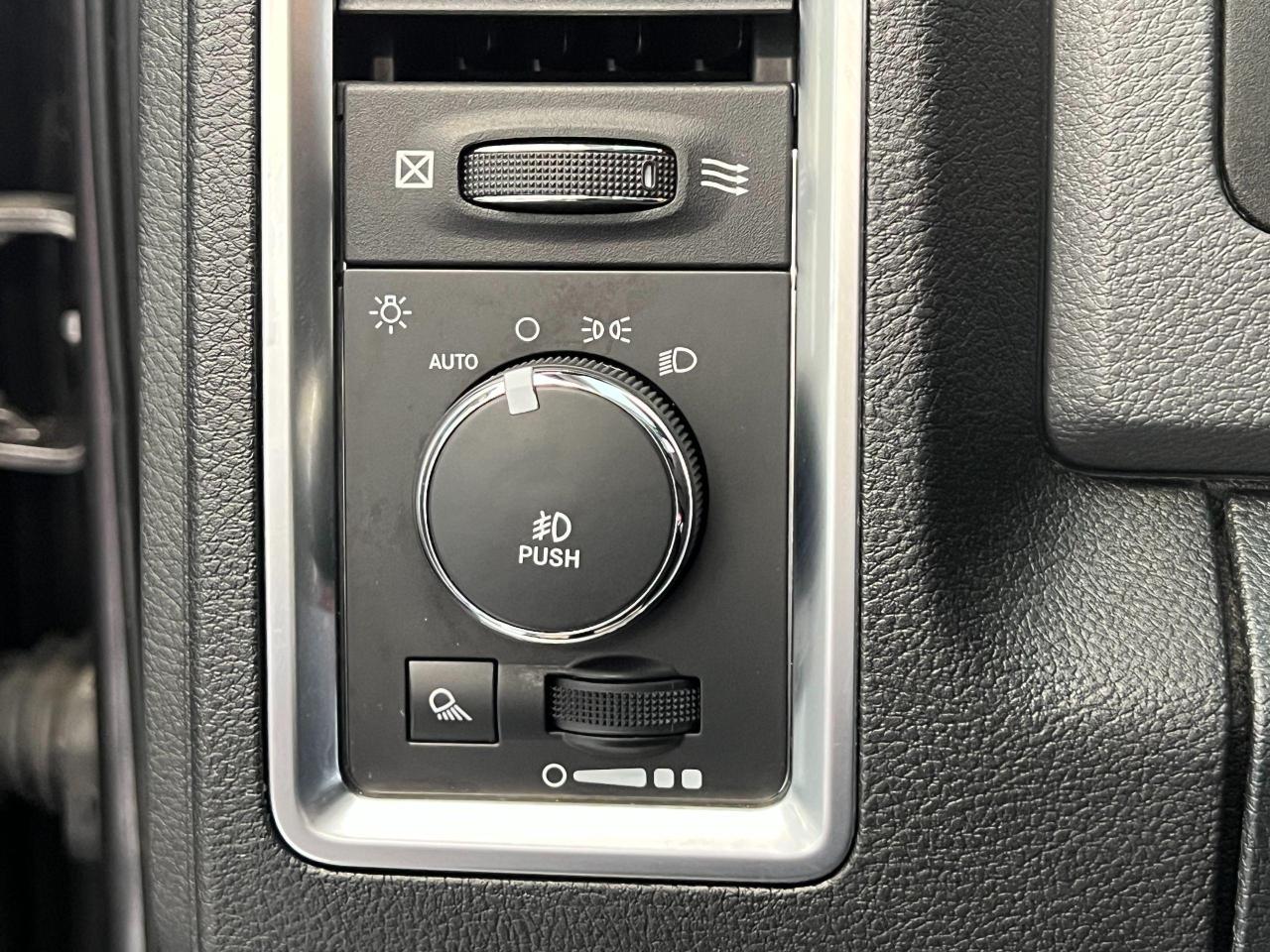 2016 RAM 1500 SLT 4x4 V6+Heated Seats+Remote Start+CLEAN CARFAX - Photo #48