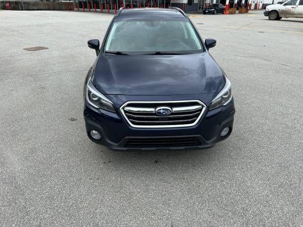 2018 Subaru Outback 2.5i Premier w/EyeSight Pkg - Photo #2