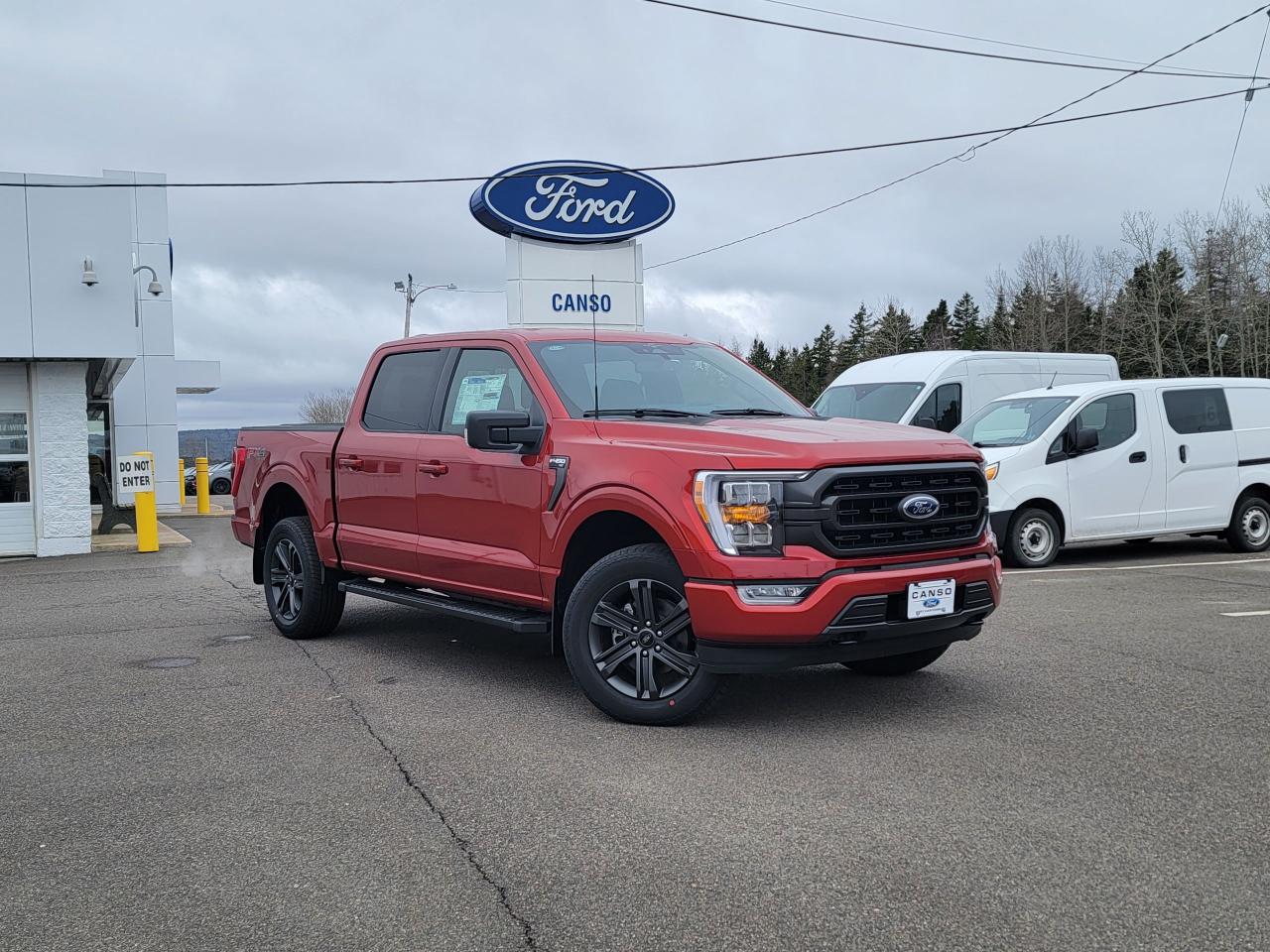 2023 Ford F-150 XLT 4WD SUPERCREW 5.5' BOX Photo0