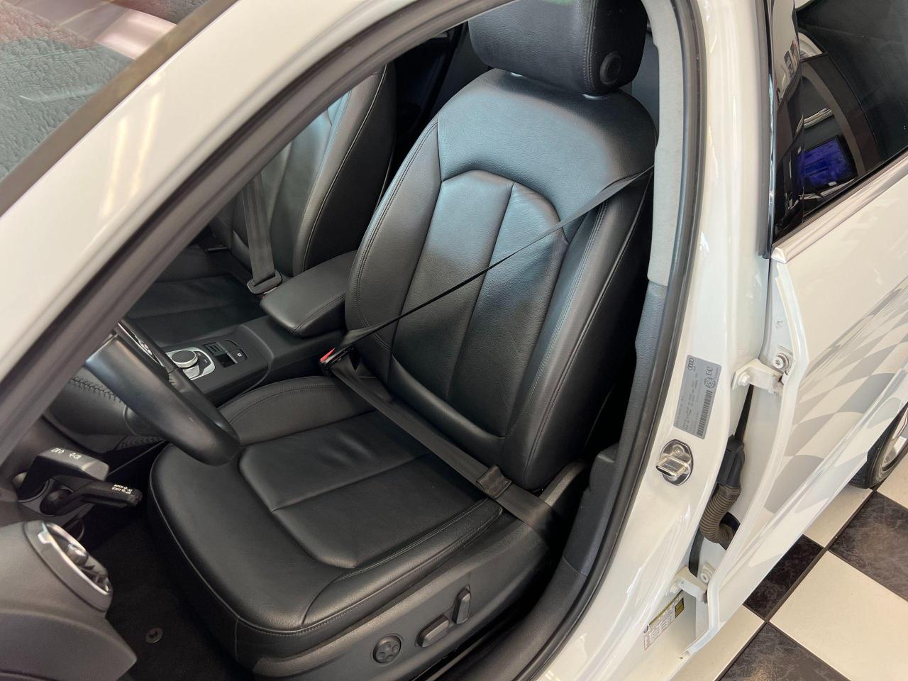 2017 Audi A3 Komfort 2L Quattro+Pano Roof+Xenons+CLEAN CARFAX Photo19