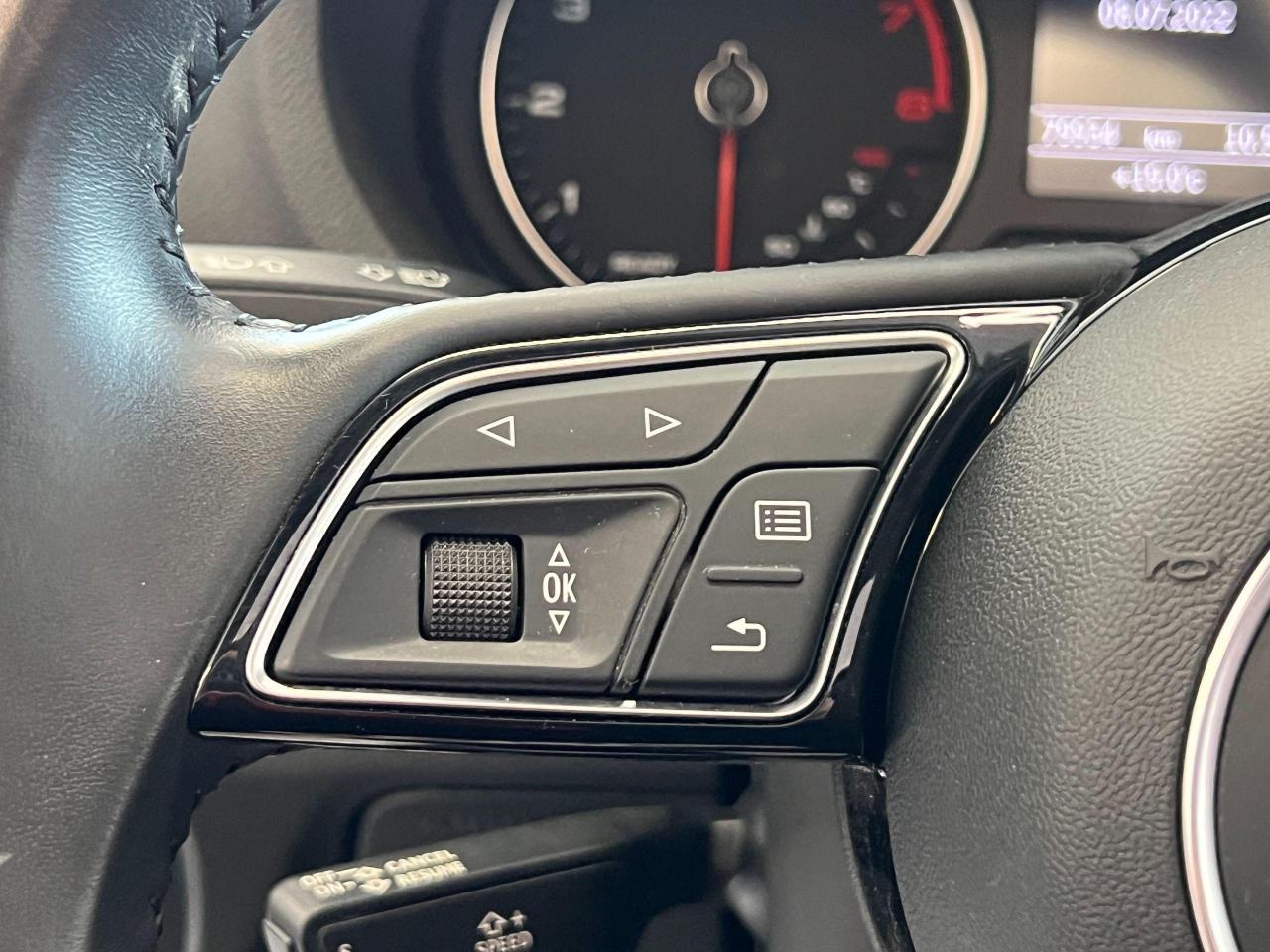2017 Audi A3 Komfort 2L Quattro+Pano Roof+Xenons+CLEAN CARFAX Photo47
