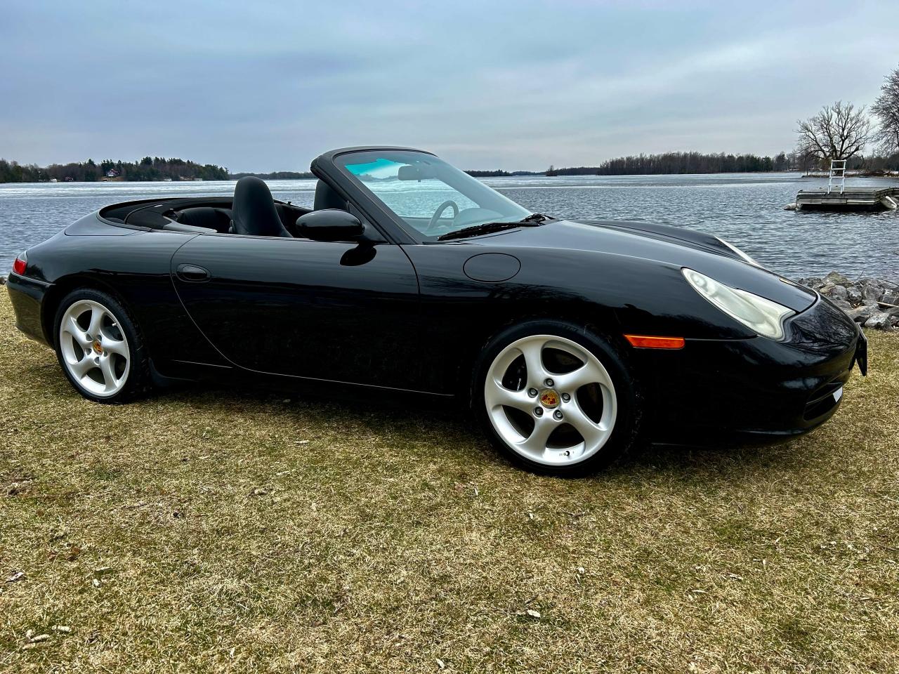 2004 Porsche 911 Convertible  With only 99400 km - Photo #2