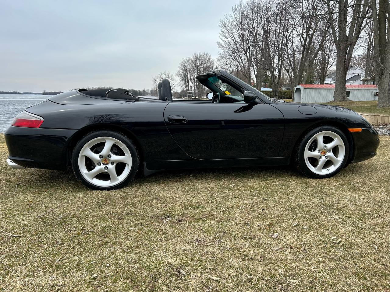 2004 Porsche 911 Convertible  With only 99400 km - Photo #4