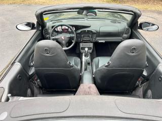 2004 Porsche 911 Convertible  With only 99400 km - Photo #13