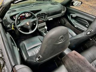 2004 Porsche 911 Convertible  With only 99400 km - Photo #18