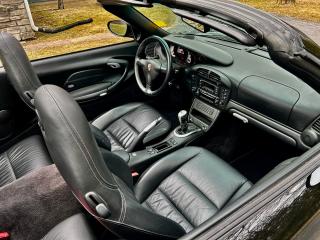 2004 Porsche 911 Convertible  With only 99400 km - Photo #21