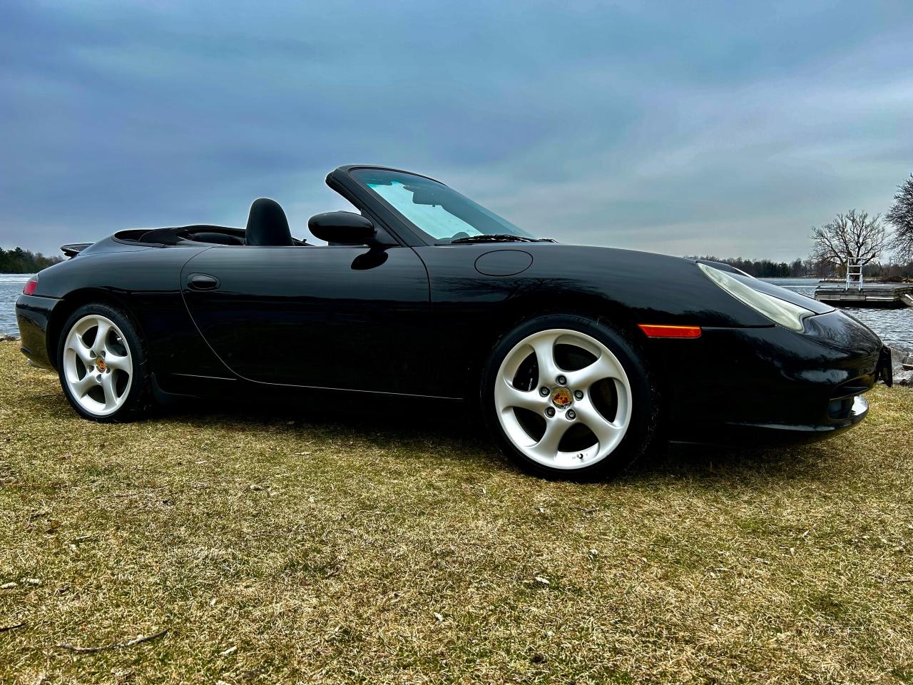 2004 Porsche 911 Convertible  With only 99400 km - Photo #27