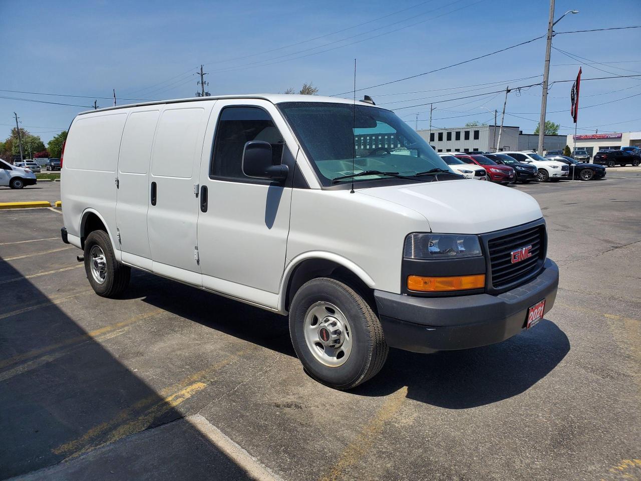 2021 GMC Savana RWD 2500-4.3LV6-REAR CAMERA-135" WHEEL BASE - Photo #6