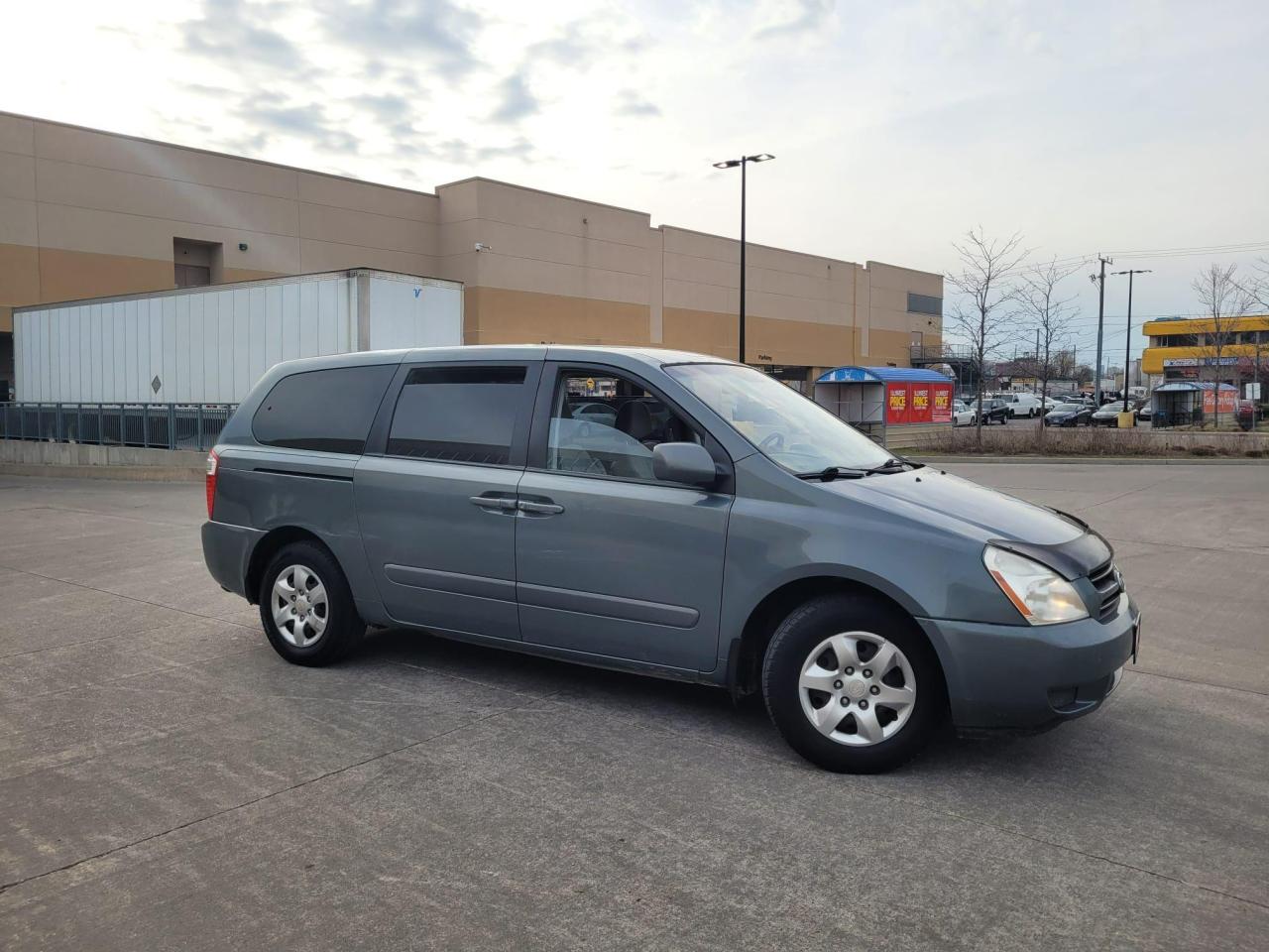 2007 Kia Sedona 7 passenger, Automatic, 3/Y Warranty Available