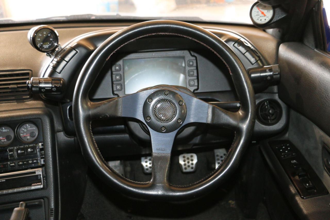 9825661