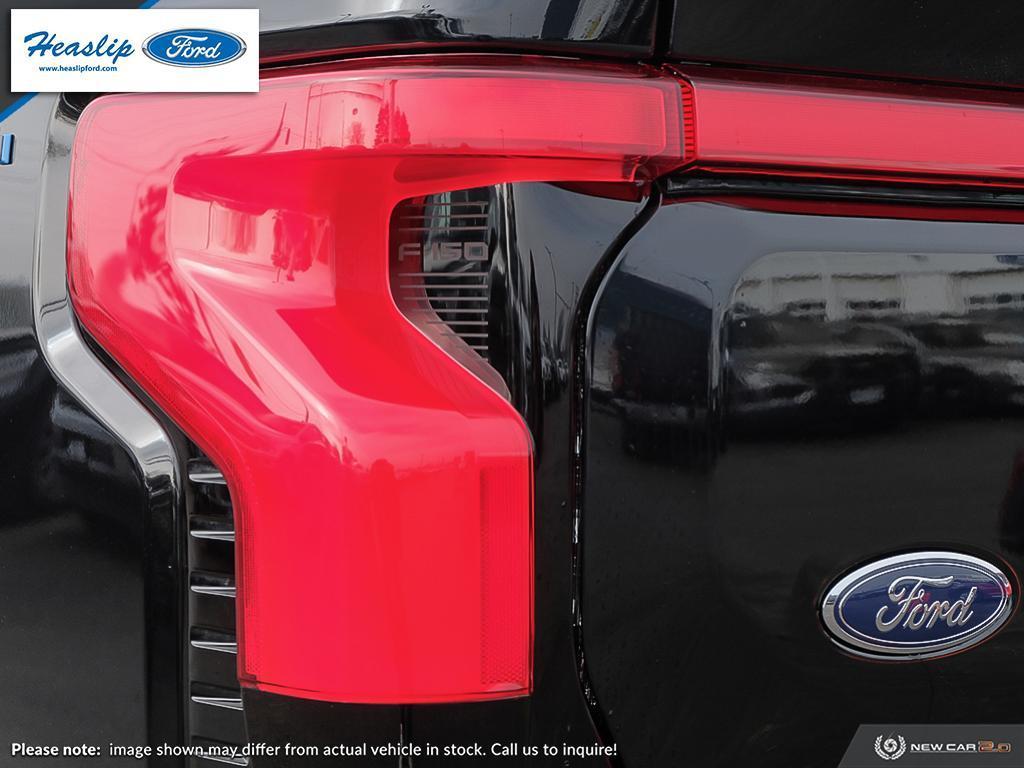 2023 Ford F-150 Lightning Lariat Photo5