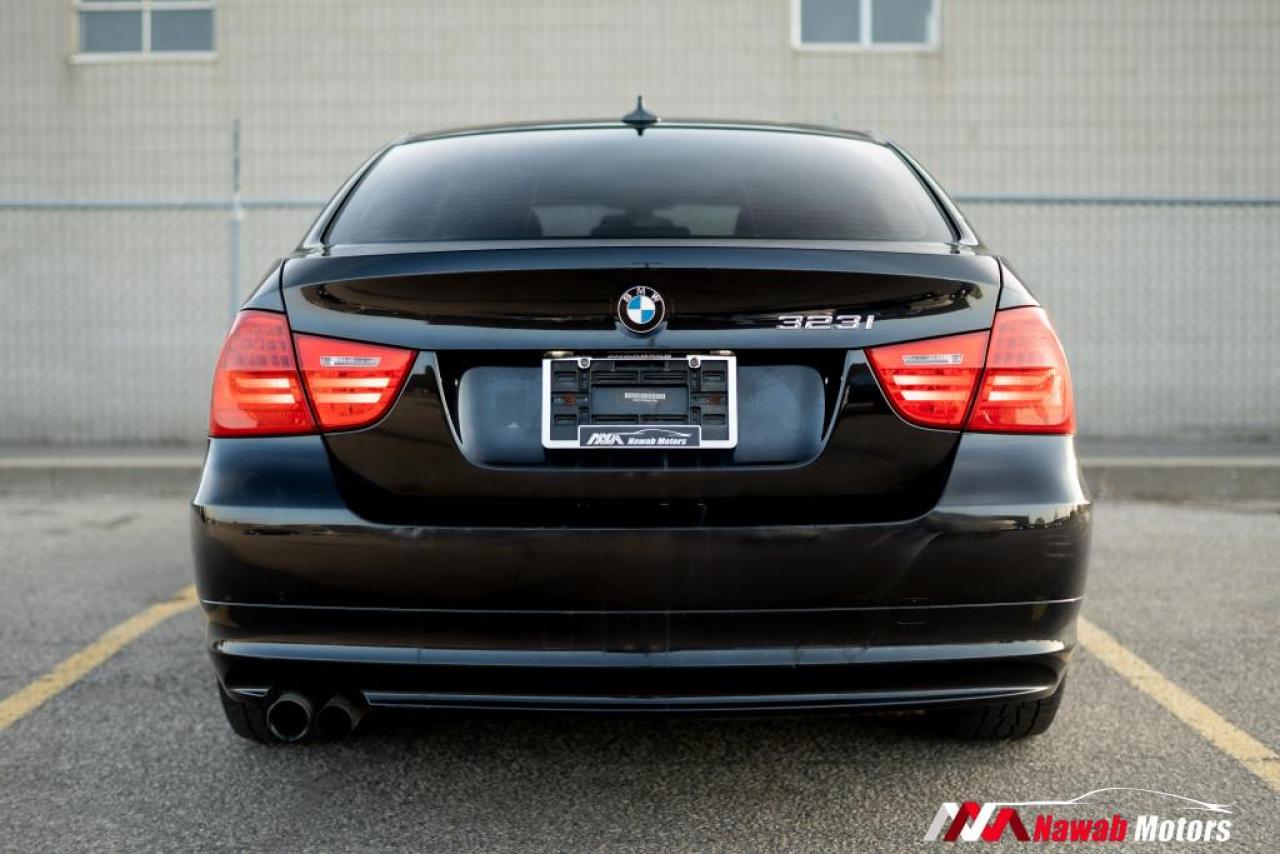 2011 BMW 3 Series 323i|SUNROOF|POWER SEATS|ALLOYS| Photo4