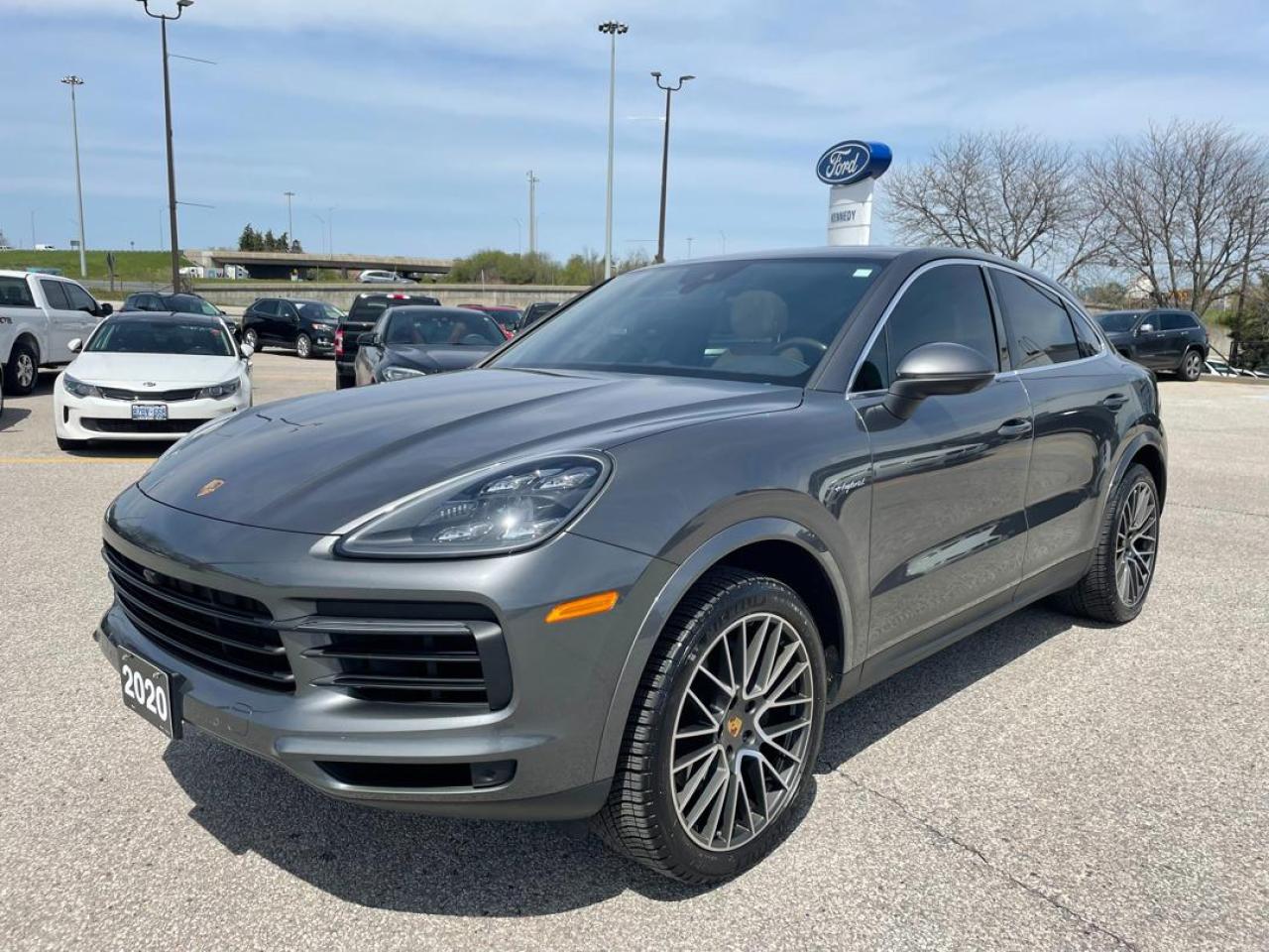Used 2020 Porsche Cayenne E-Hybrid for sale in Oakville, ON