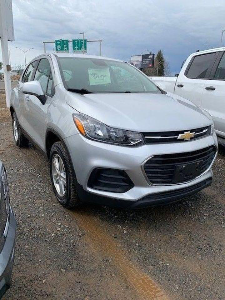 2019 Chevrolet Trax AWD 4dr LS Photo1