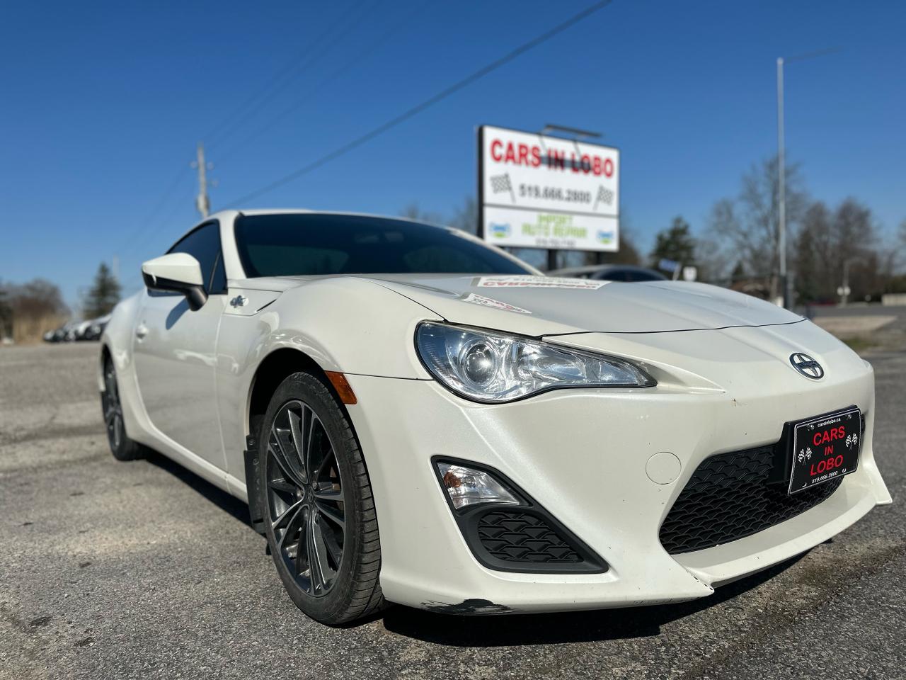 2016 Scion FR-S RWD Photo7