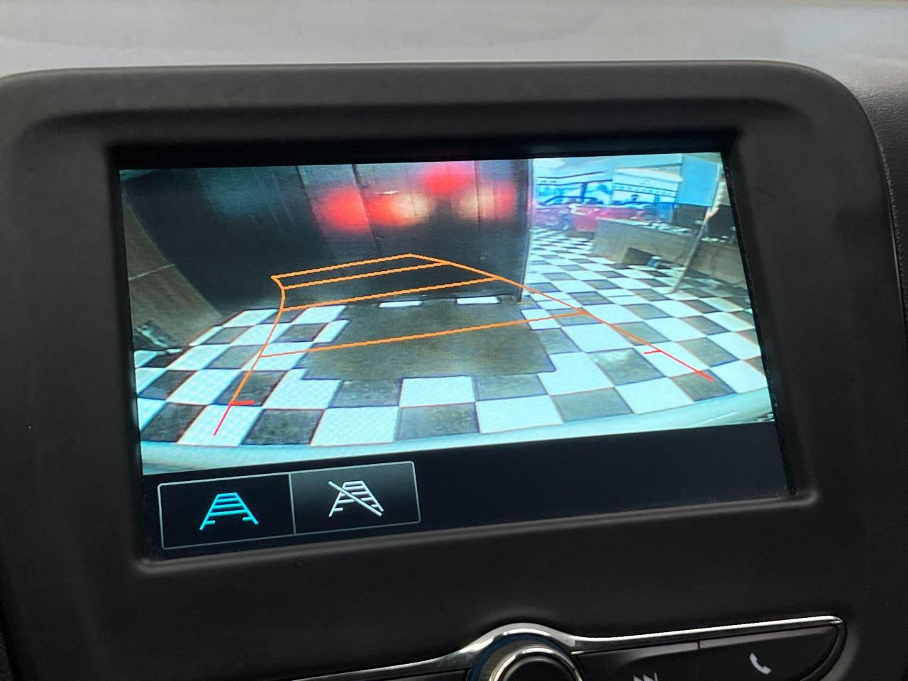 2018 Chevrolet Equinox LS+Apple CarPlay+Camera+Heated Seats+Remote Start - Photo #11