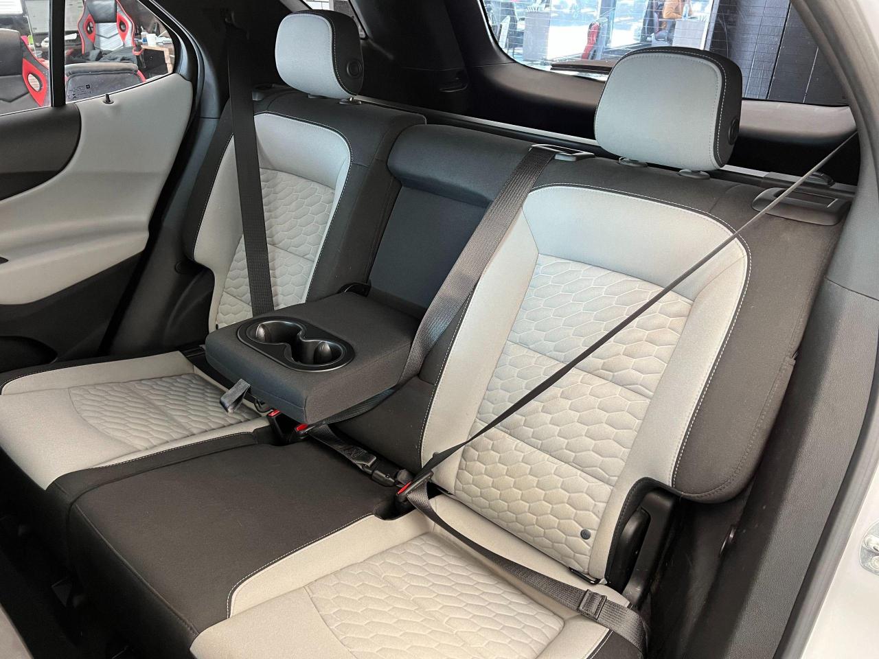 2018 Chevrolet Equinox LS+Apple CarPlay+Camera+Heated Seats+Remote Start Photo24