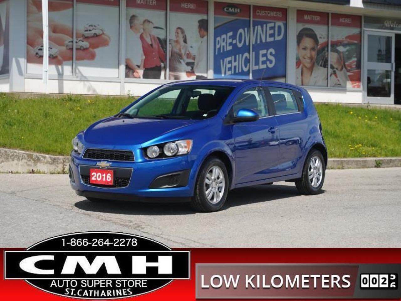 2016 Chevrolet Sonic LT  LOW-KMS CAM HTD-SEATS REM-START