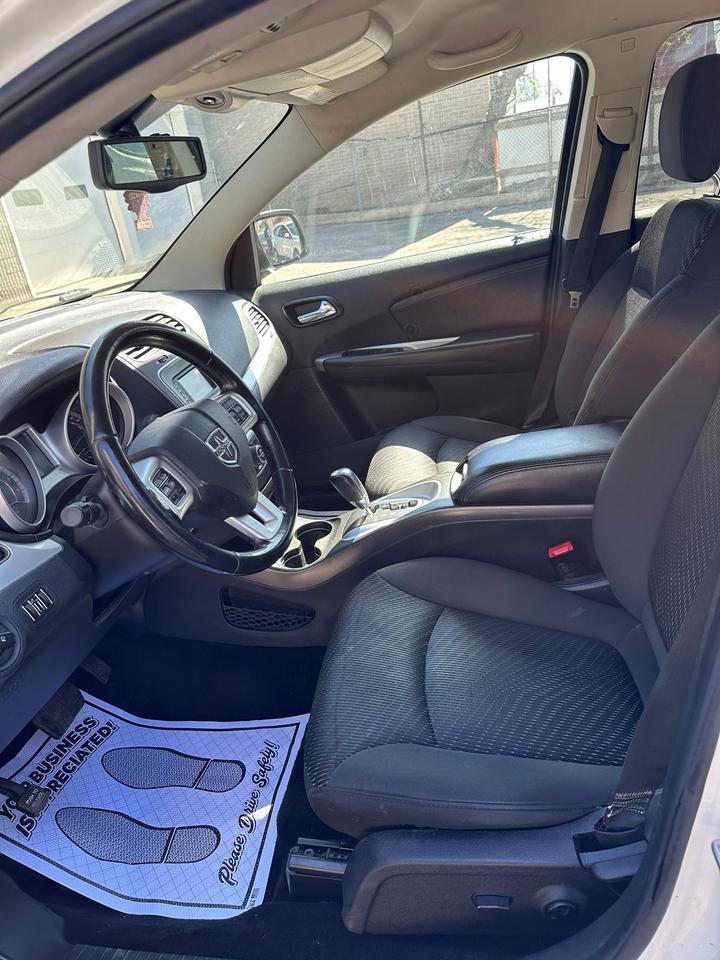 2012 Dodge Journey  Photo