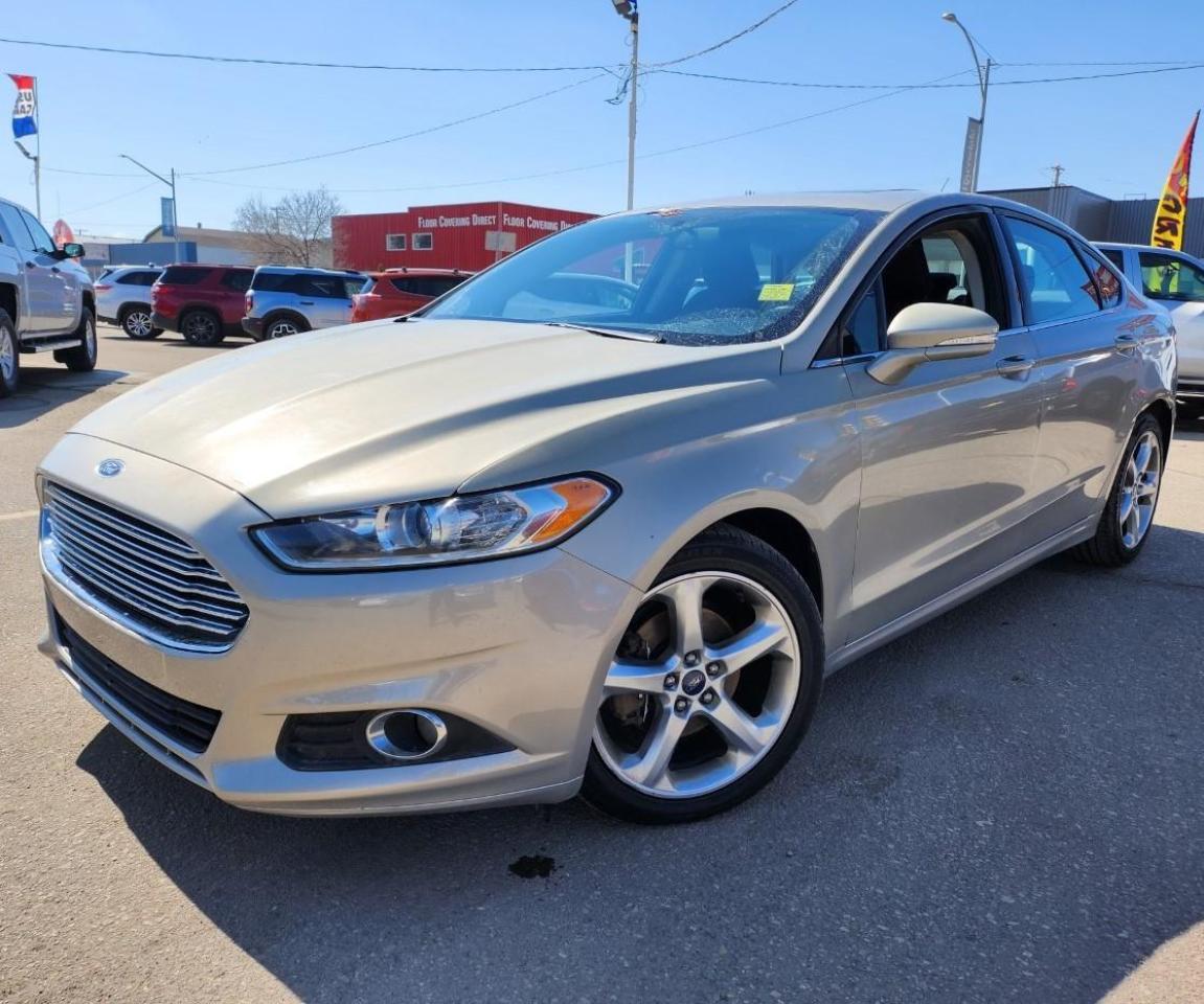 Used 2016 Ford Fusion SE SUNROOF, REARVIEW CAMERA, BLUETOOTH, FOG LIGHTS for sale in Saskatoon, SK