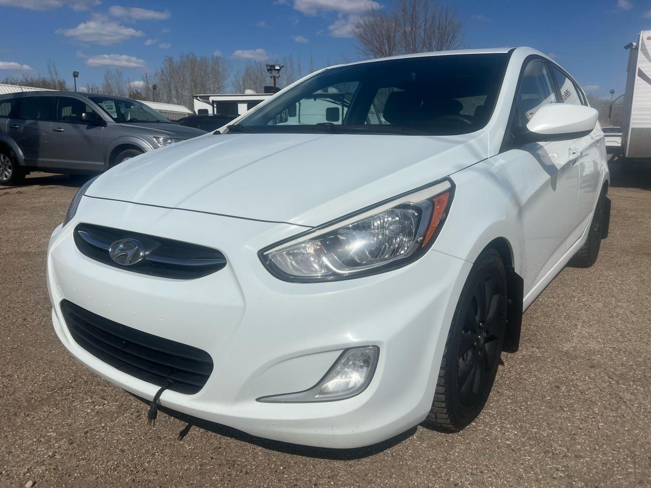 2015 Hyundai Accent GLS, Auto, Hatch Back, Sun Roof,Remote, Htd Seats