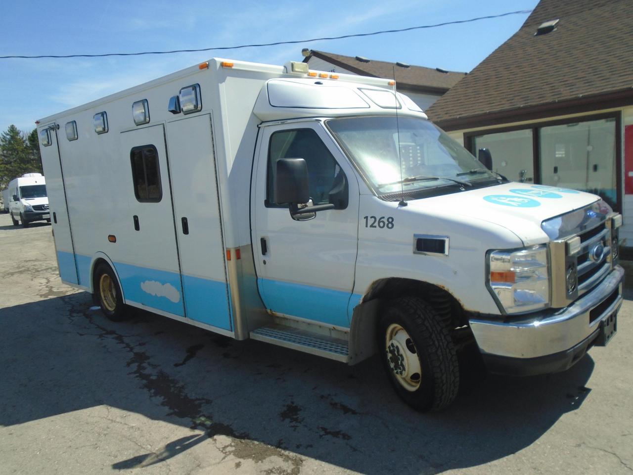 2012 Ford Econoline AMBULANCE E-350