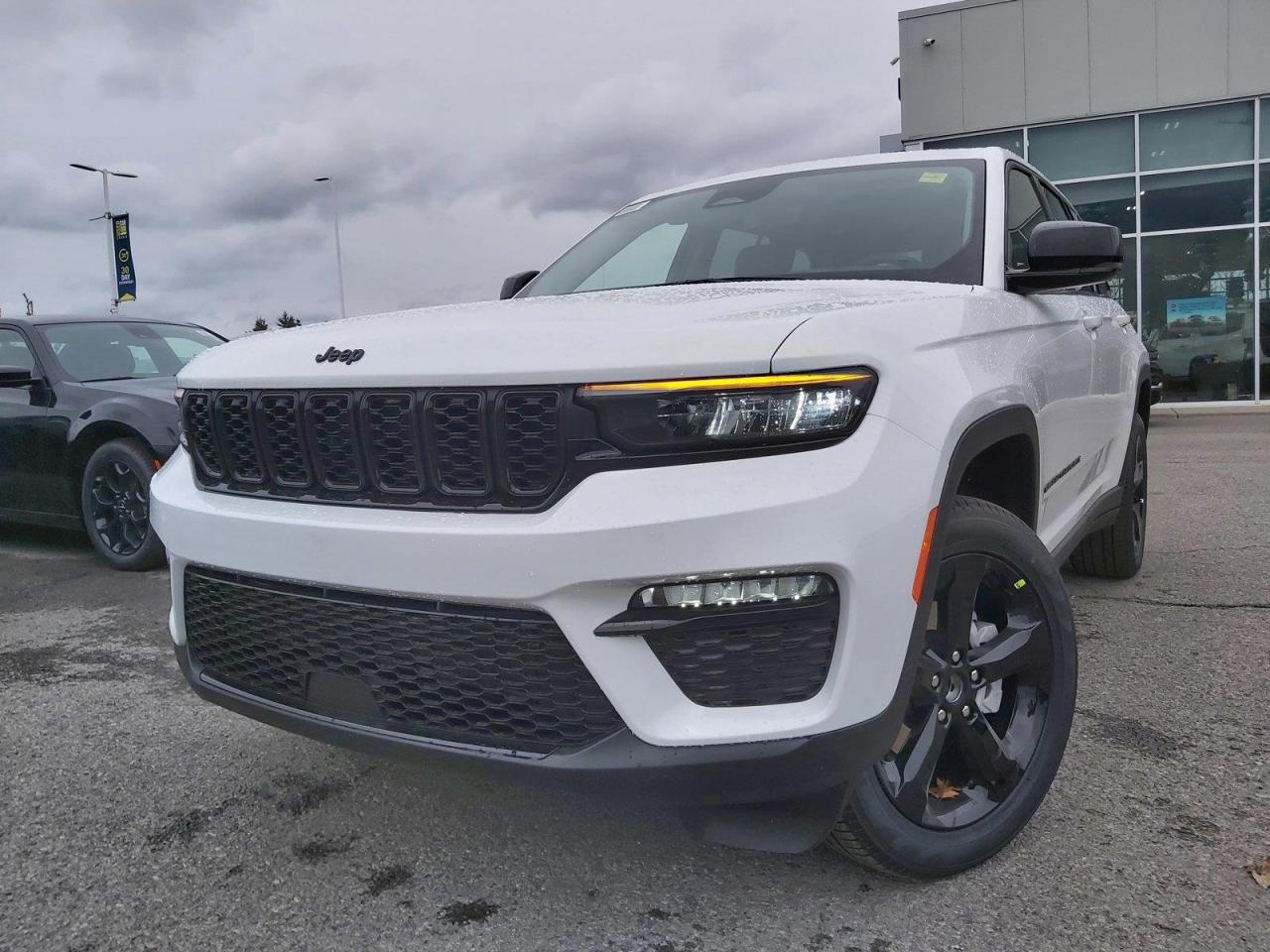 2023 Jeep Grand Cherokee Limited Photo2