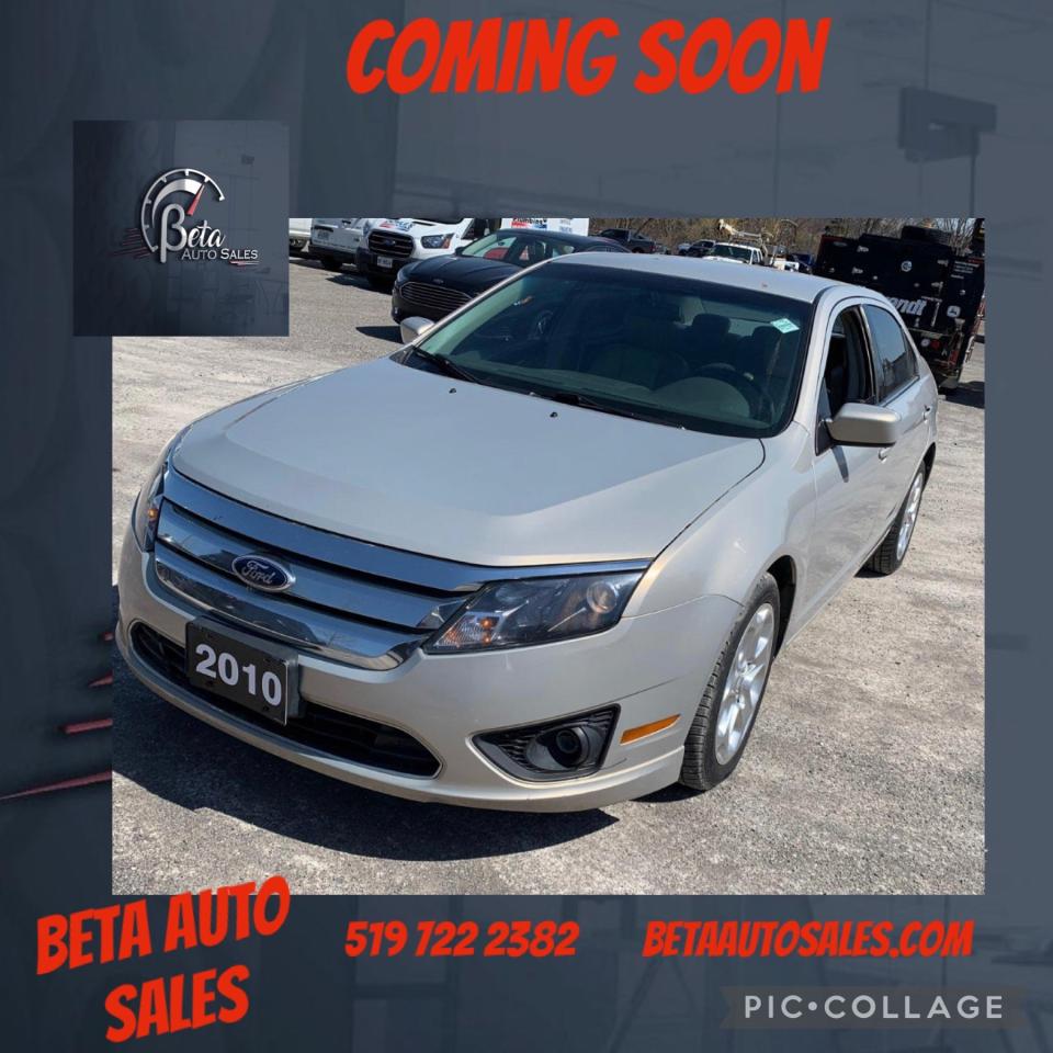 2010 Ford Fusion SE - Photo #1