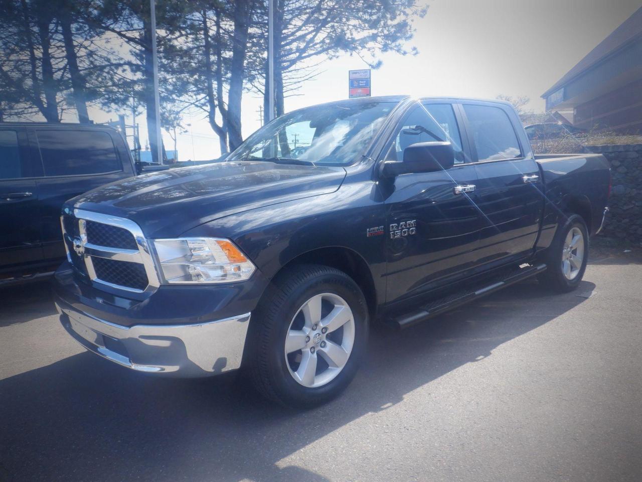 2017 RAM 1500 SLT