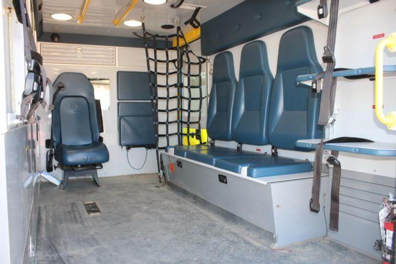 2015 Chevrolet Express  Photo