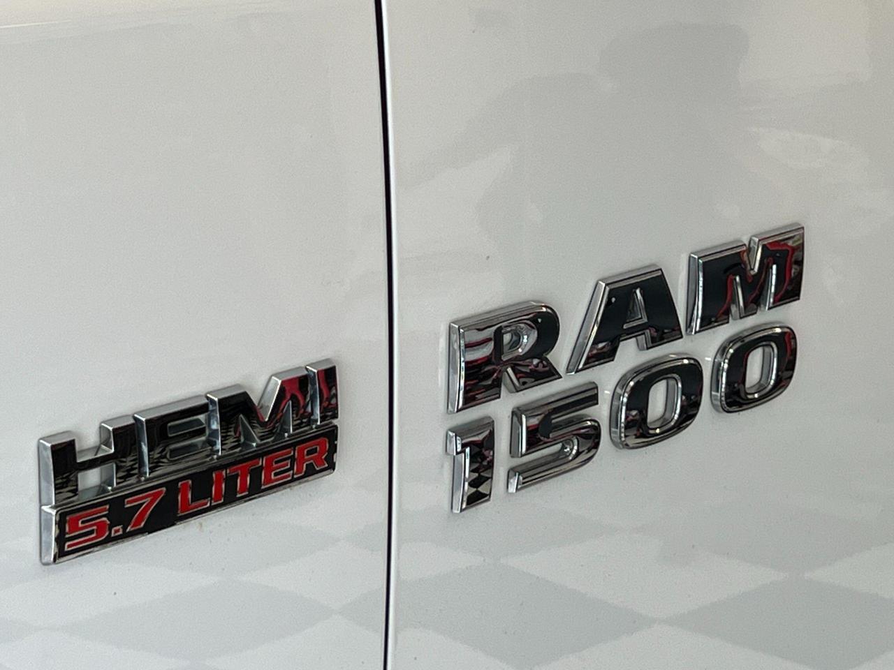 2016 RAM 1500 SLT CREW 5.7L V8+GPS+Camera+RMT Start+CLEAN CARFAX - Photo #56