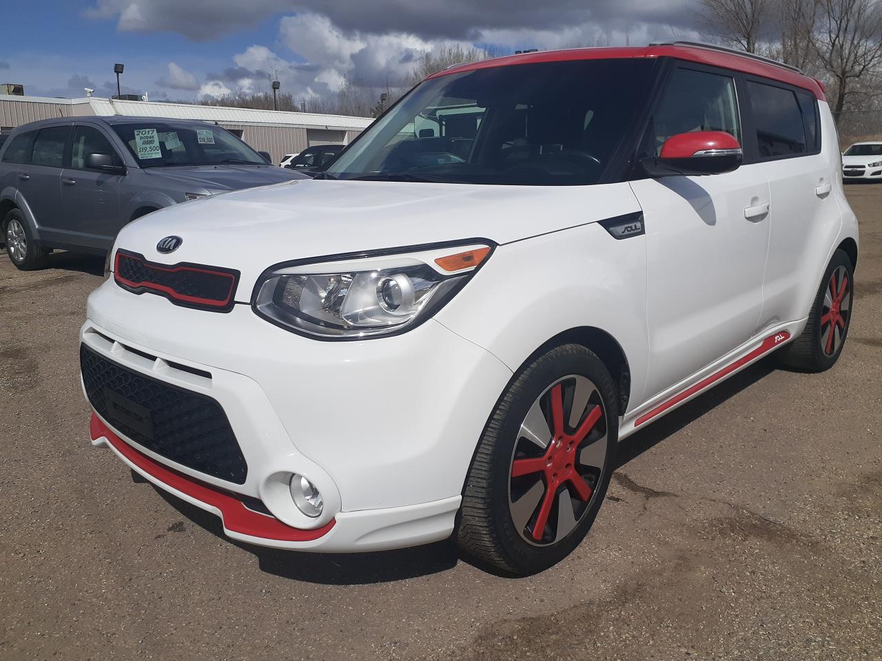 2014 Kia Soul SX, Leather, Heated Steering and Seats, BU Cam