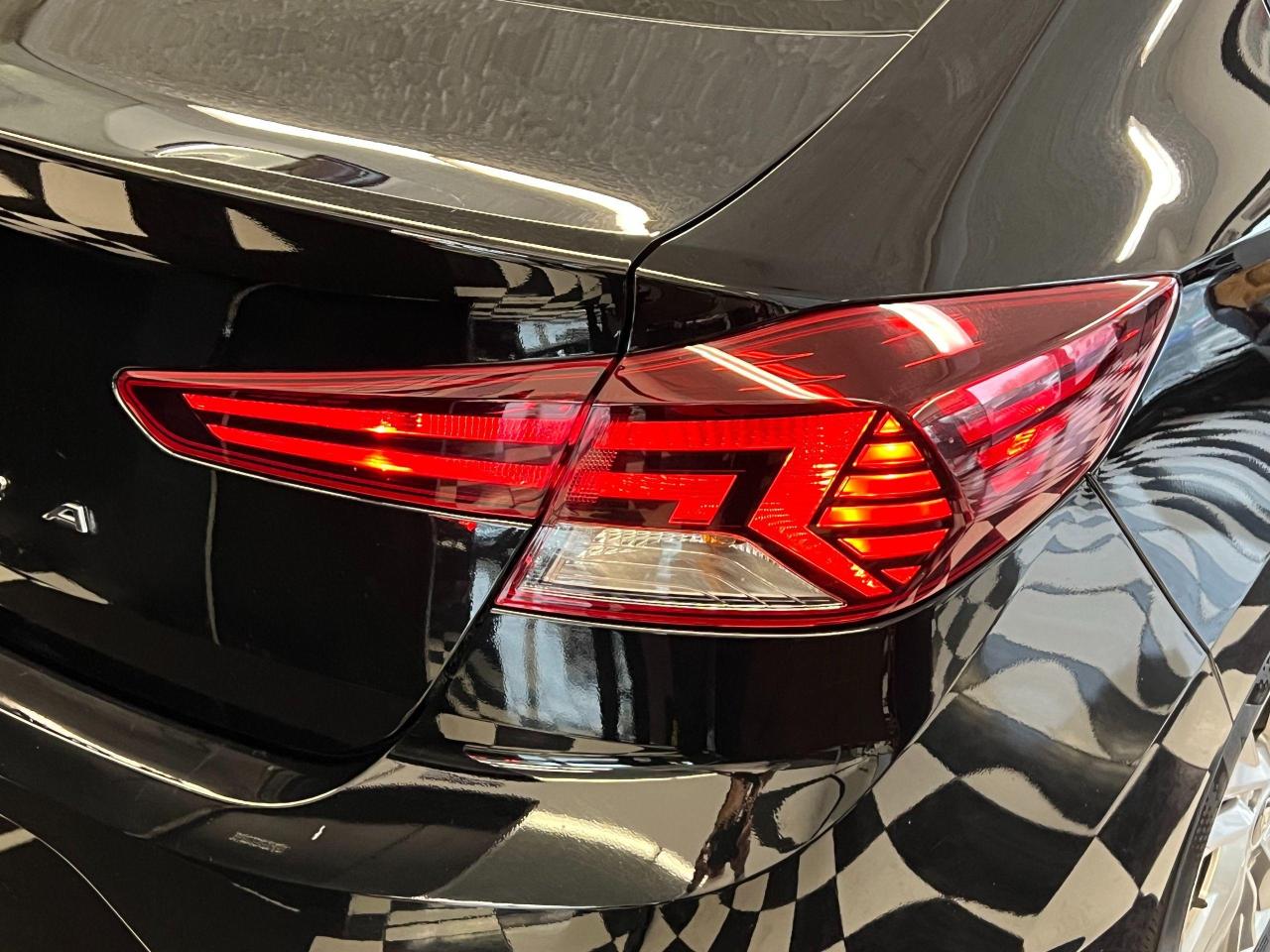 2019 Hyundai Elantra Preferred+ApplePlay+Camera+Blind Spot+CLEAN CARFAX Photo125
