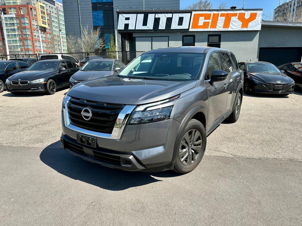 2023 Nissan Pathfinder S