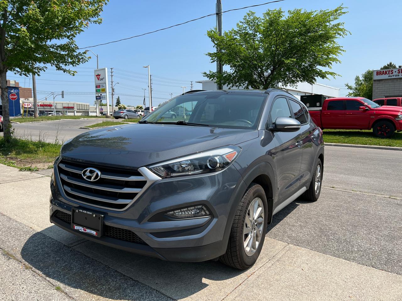 2018 Hyundai Tucson AWD | 4 CYL | ONE OWNER | NO ACCIDENTS | - Photo #1