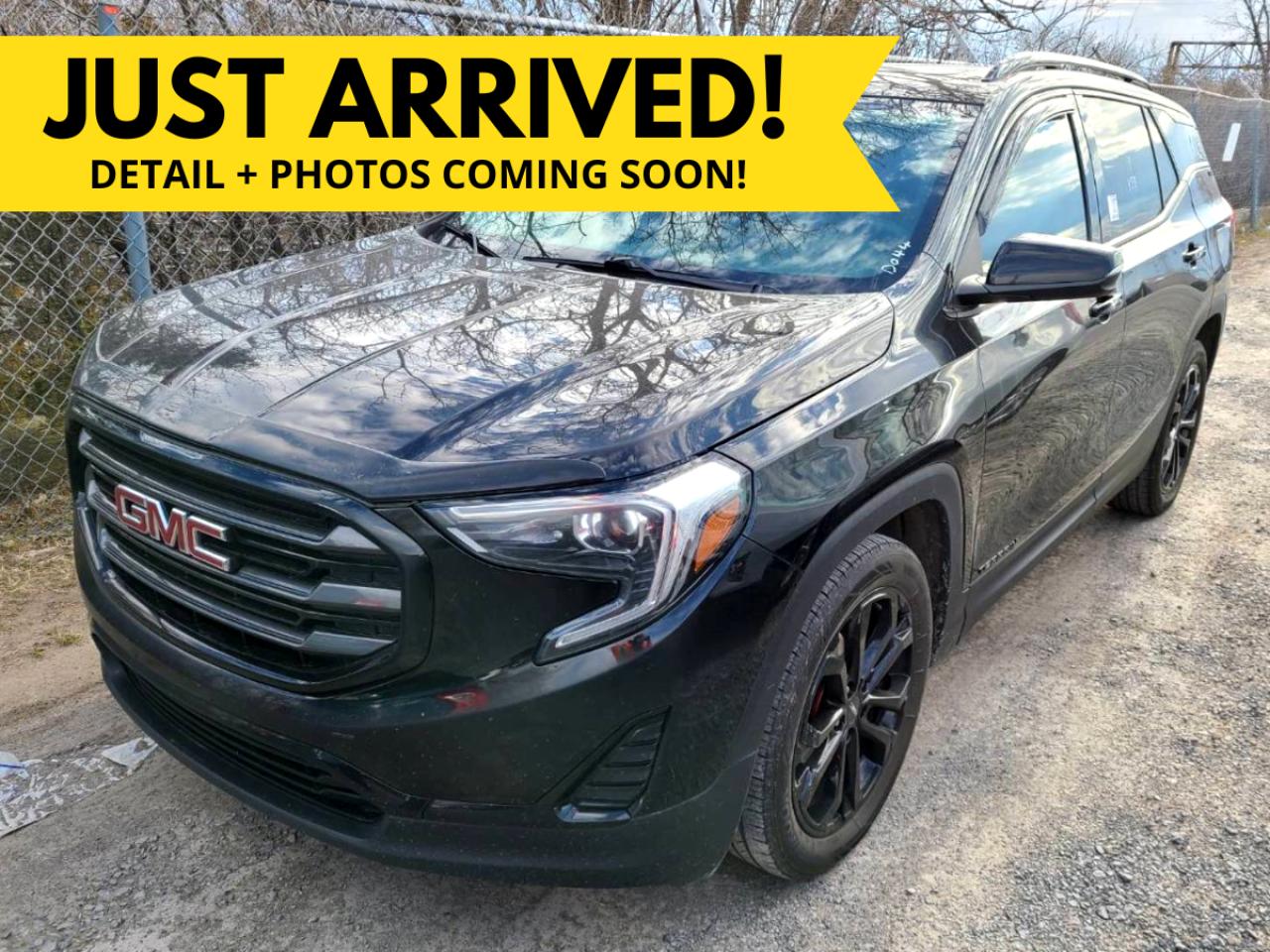 2019 GMC Terrain SLE / Navigation / Panoramic Sunroof - Photo #1