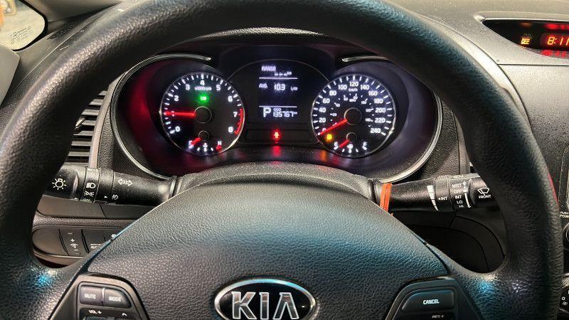 2016 Kia Forte 4dr Sdn Auto LX  Available in Sutton - Photo #12